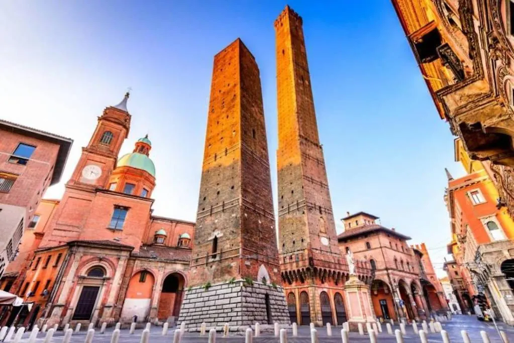 Memory Suite Con Wifi/Netflix Bologna 0*,  Italia